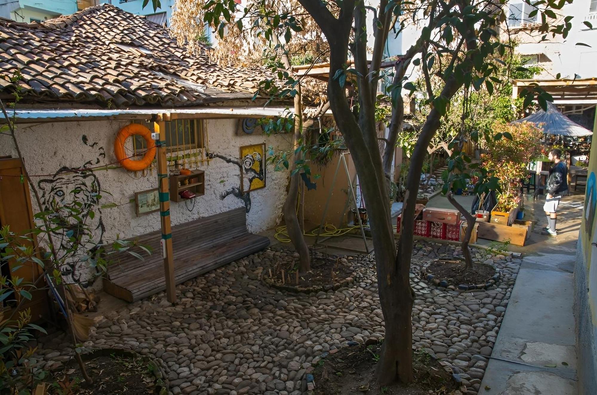 Tirana Backpacker Hostel Exterior foto